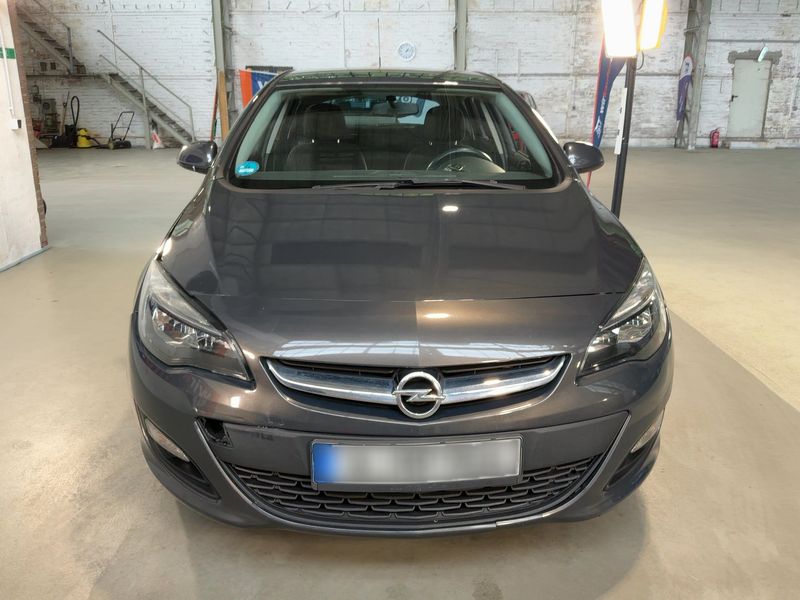 Opel Astra 1.4 Turbo Edition 2014 – снимка 14