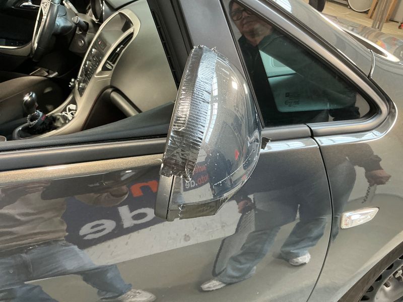 Opel Astra 1.4 Turbo Edition 2014 – снимка 24