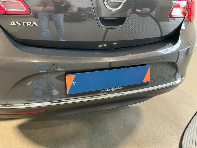 Opel Astra 1.4 Turbo Edition 2014 – снимка 44