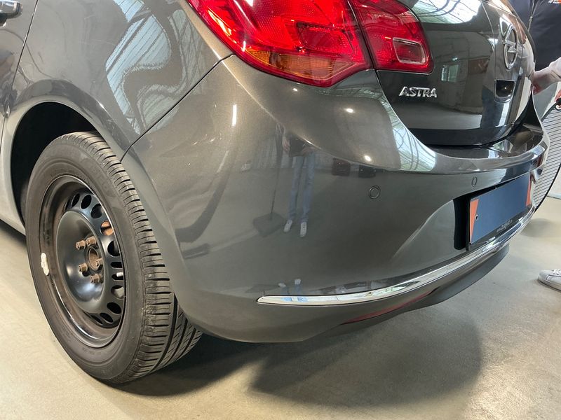 Opel Astra 1.4 Turbo Edition 2014 – снимка 46