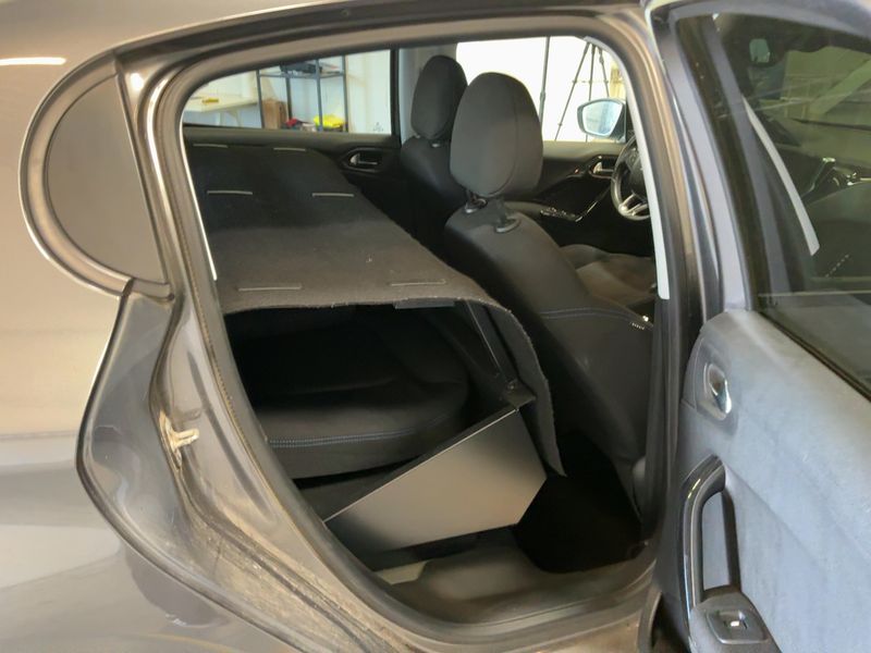Peugeot 208 1.5 Blue-HDi Signature 2019 – снимка 19