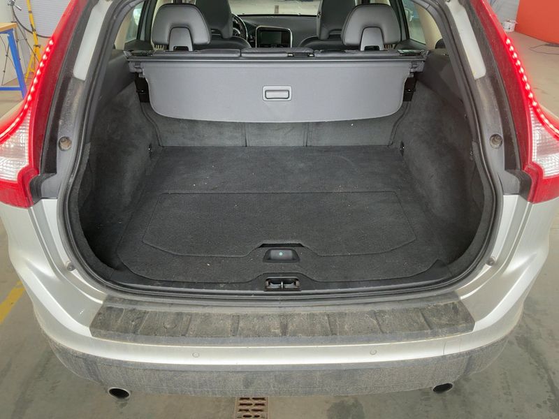Volvo XC60 3.0 T6 Summum AWD 2012 – снимка 15