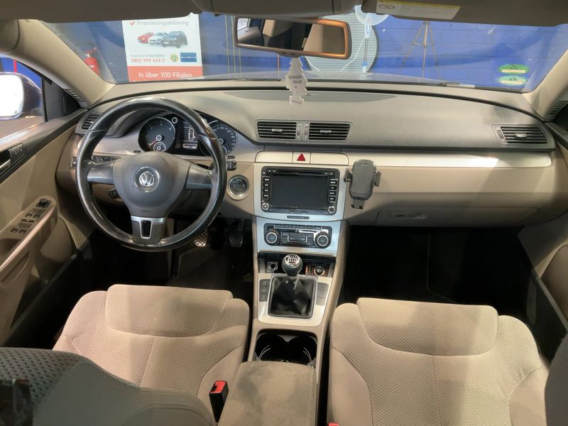 Volkswagen Passat 2.0 TDI Comfortline 2010 – снимка 18
