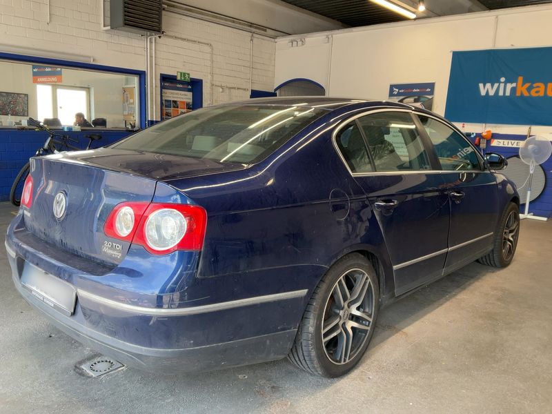 Volkswagen Passat 2.0 TDI Comfortline 2010 – снимка 8