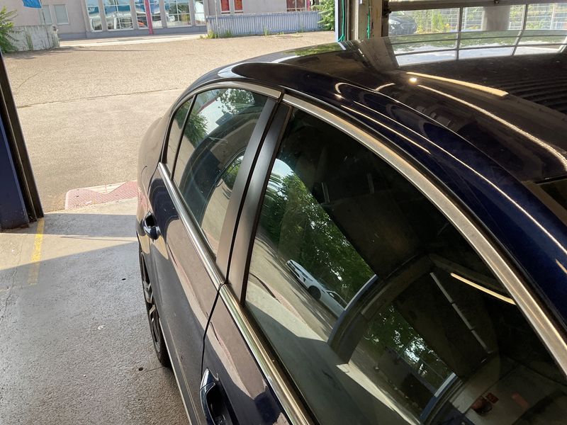 Volkswagen Passat 2.0 TDI Comfortline 2010 – снимка 35