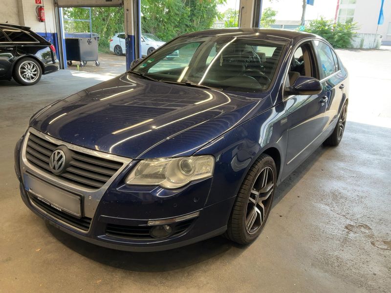 Volkswagen Passat 2.0 TDI Comfortline 2010 – снимка 1