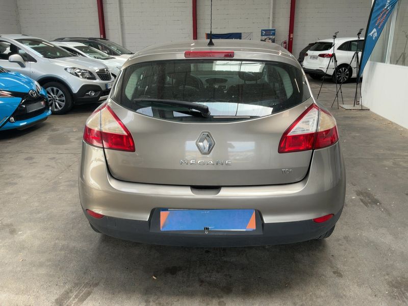 Renault Megane 1.4 TCe Dynamique 2009 – снимка 7
