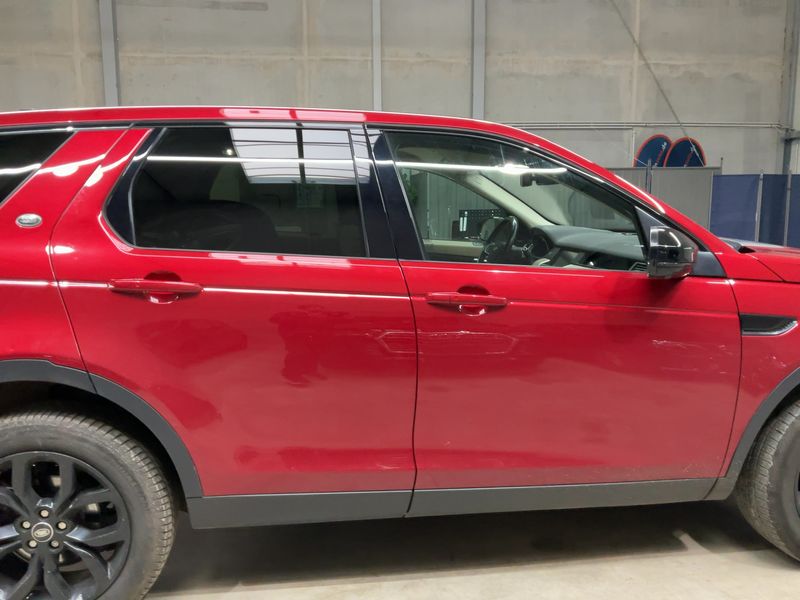 Land Rover Discovery Sport 2.0 Td4 HSE 2018 – снимка 10