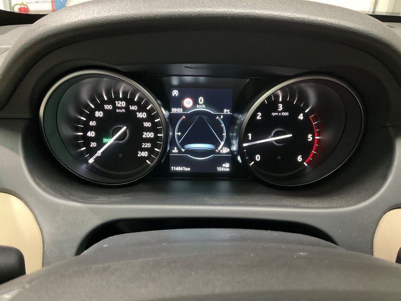 Land Rover Discovery Sport 2.0 Td4 HSE 2018 – снимка 18