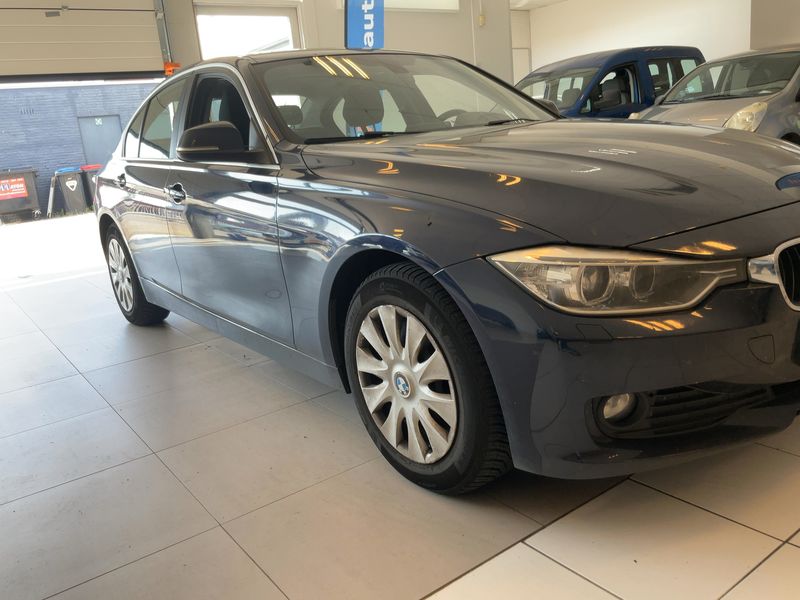 BMW 3er 316i 2014 – снимка 12