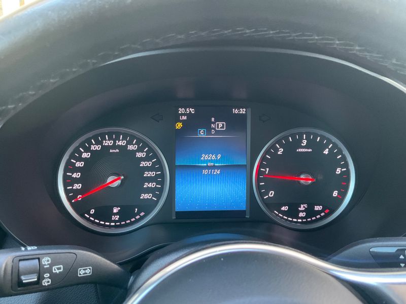 Mercedes-Benz GLC-Klasse GLC 300 d 4Matic Executive 2020 – снимка 18