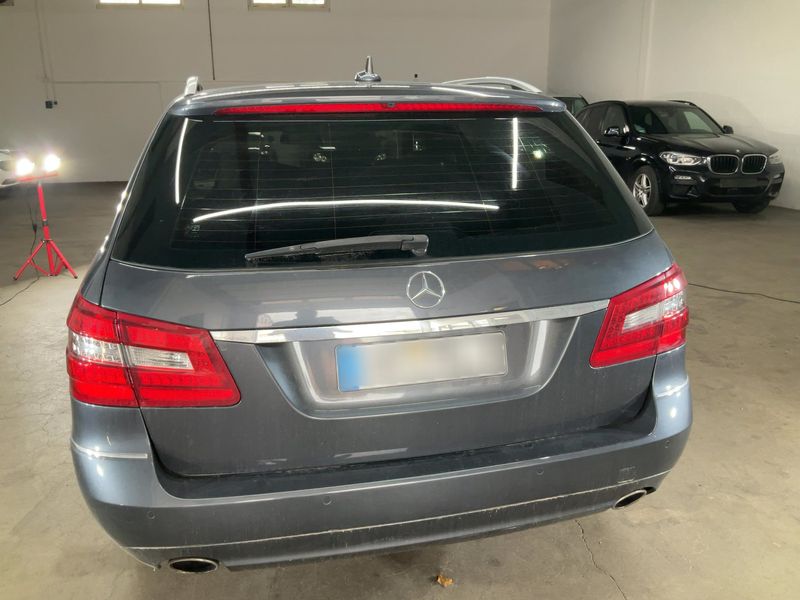 Mercedes-Benz E-Klasse E 350 CDI T BlueEfficiency 4Matic Avantgarde 2010 – снимка 7