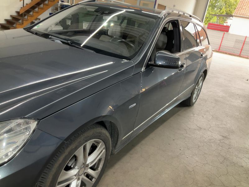 Mercedes-Benz E-Klasse E 350 CDI T BlueEfficiency 4Matic Avantgarde 2010 – снимка 2