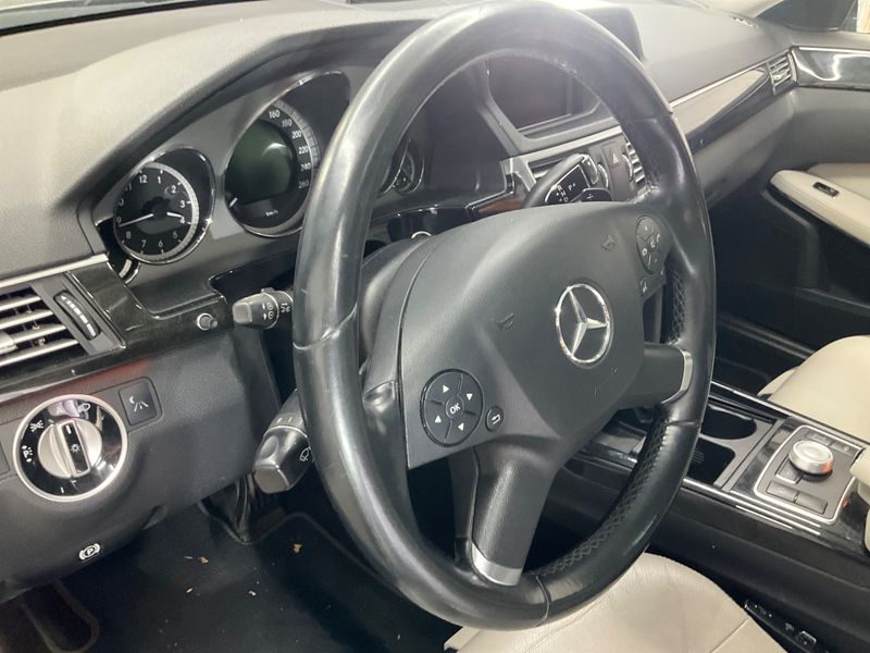 Mercedes-Benz E-Klasse E 350 CDI T BlueEfficiency 4Matic Avantgarde 2010 – снимка 27