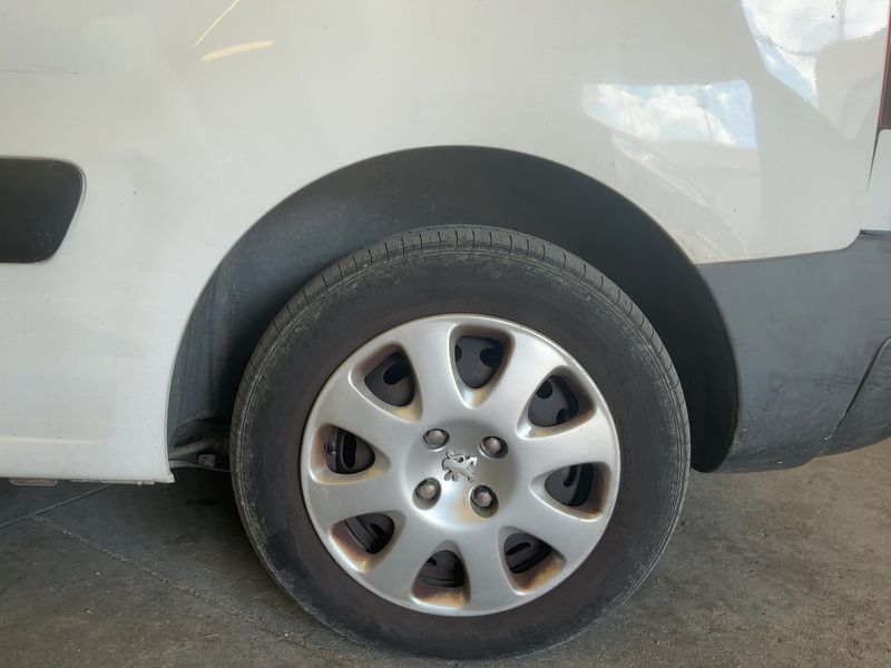 Peugeot Partner 1.6 Blue-HDi L1 Premium Pack 2018 – снимка 5