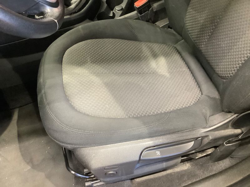 BMW 2er 216i Gran Tourer Advantage 2016 – снимка 31