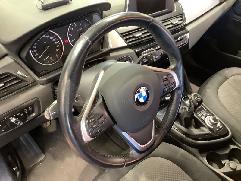 BMW 2er 216i Gran Tourer Advantage 2016 – снимка 32