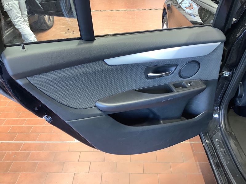 BMW 2er 216i Gran Tourer Advantage 2016 – снимка 29
