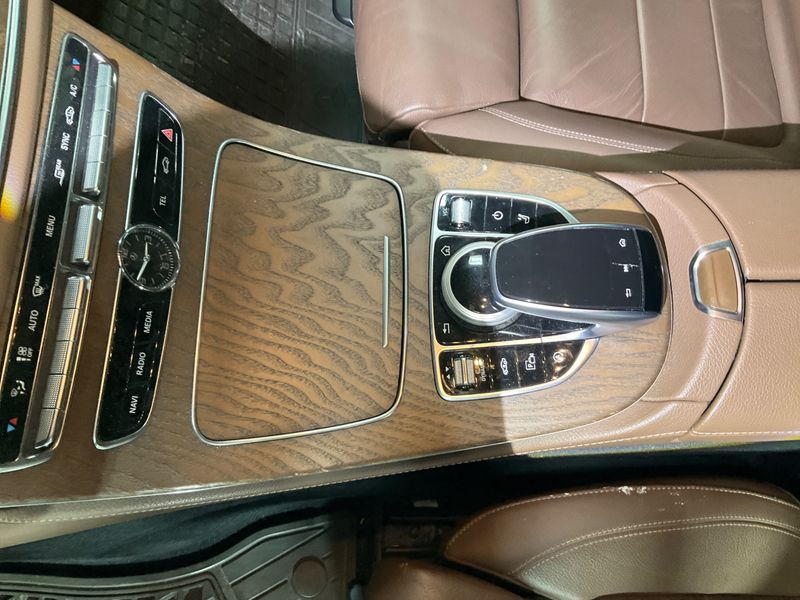 Mercedes-Benz E-Klasse E 400 d T 4Matic AMG Line 2019 – снимка 23