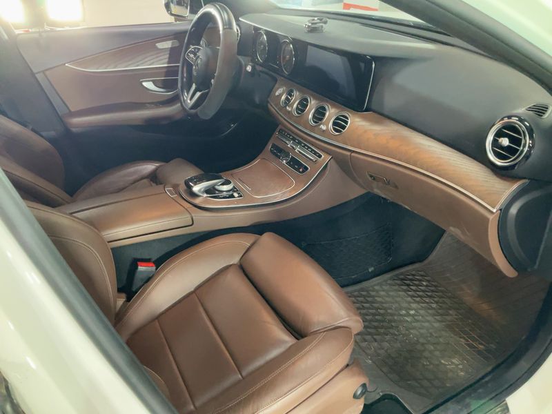 Mercedes-Benz E-Klasse E 400 d T 4Matic AMG Line 2019 – снимка 16