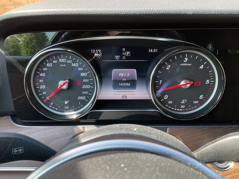 Mercedes-Benz E-Klasse E 400 d T 4Matic AMG Line 2019 – снимка 18