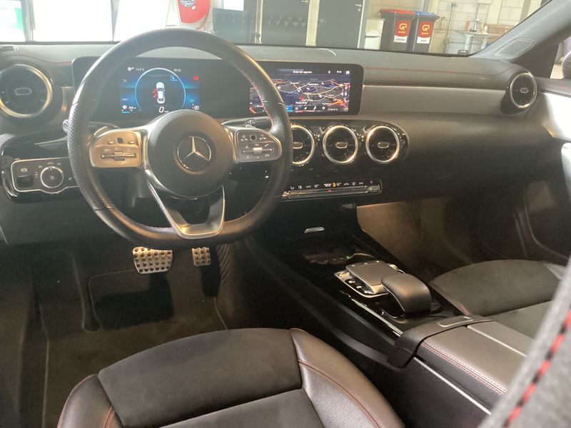 Mercedes-Benz CLA-Klasse CLA 180 AMG Line 2020 – снимка 17