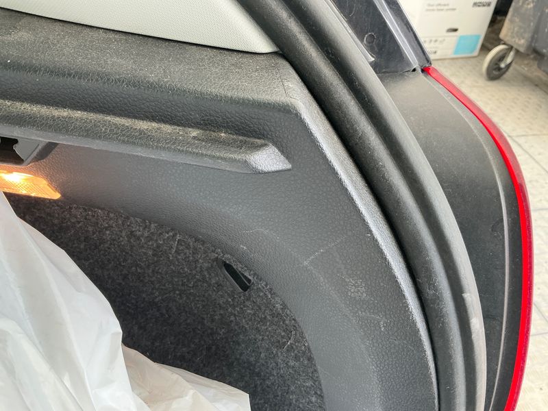 Volkswagen Polo 1.0 Lounge BlueMotion Tech 2015 – снимка 29