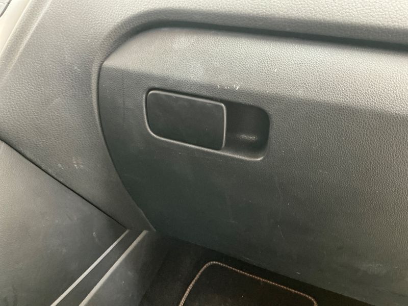 Volkswagen Polo 1.0 Lounge BlueMotion Tech 2015 – снимка 35