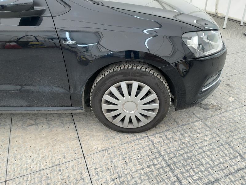 Volkswagen Polo 1.0 Lounge BlueMotion Tech 2015 – снимка 11