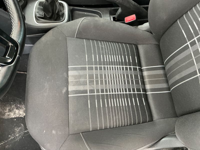 Volkswagen Polo 1.0 Lounge BlueMotion Tech 2015 – снимка 38
