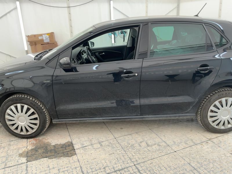 Volkswagen Polo 1.0 Lounge BlueMotion Tech 2015 – снимка 4