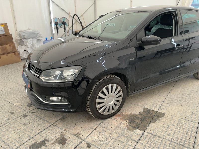 Volkswagen Polo 1.0 Lounge BlueMotion Tech 2015 – снимка 2