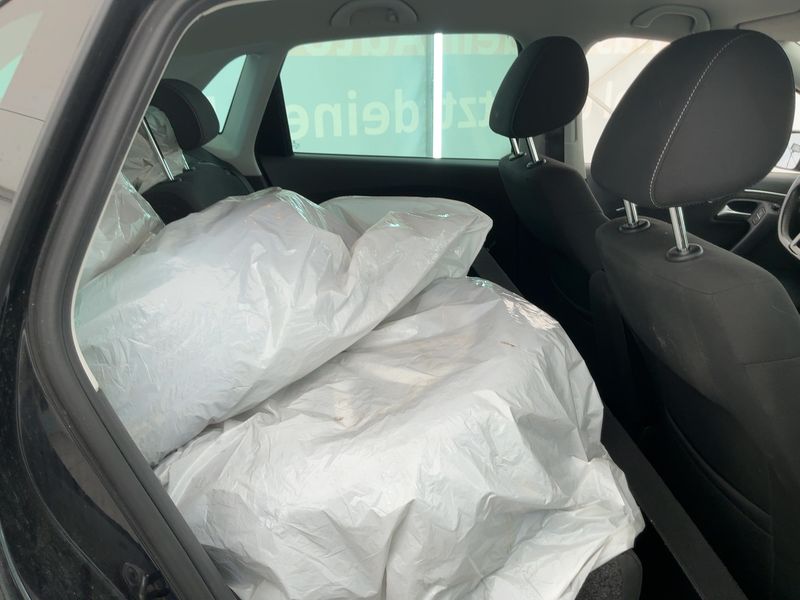 Volkswagen Polo 1.0 Lounge BlueMotion Tech 2015 – снимка 20