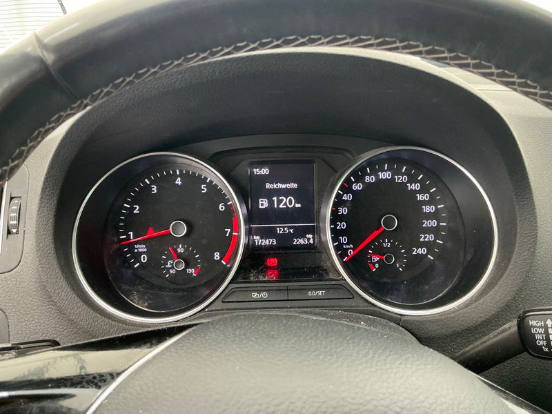 Volkswagen Polo 1.0 Lounge BlueMotion Tech 2015 – снимка 19
