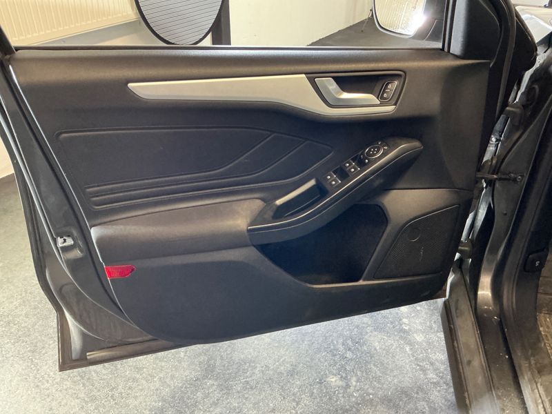 Ford Focus 1.5 TDCi EcoBlue Trend Edition 2019 – снимка 30
