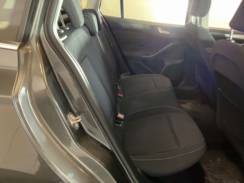 Ford Focus 1.5 TDCi EcoBlue Trend Edition 2019 – снимка 19