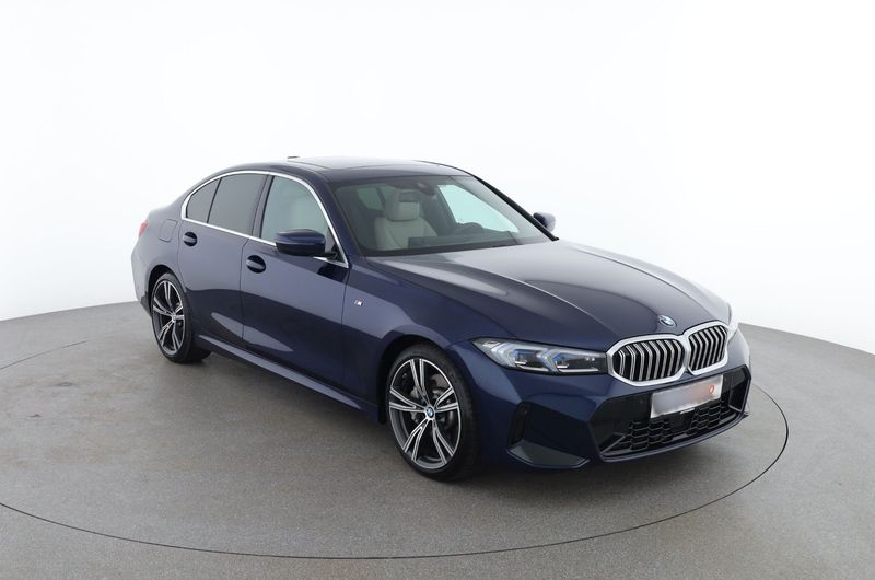 BMW 3er 330d Mild-Hybrid xDrive M Sport 2023 – снимка 12