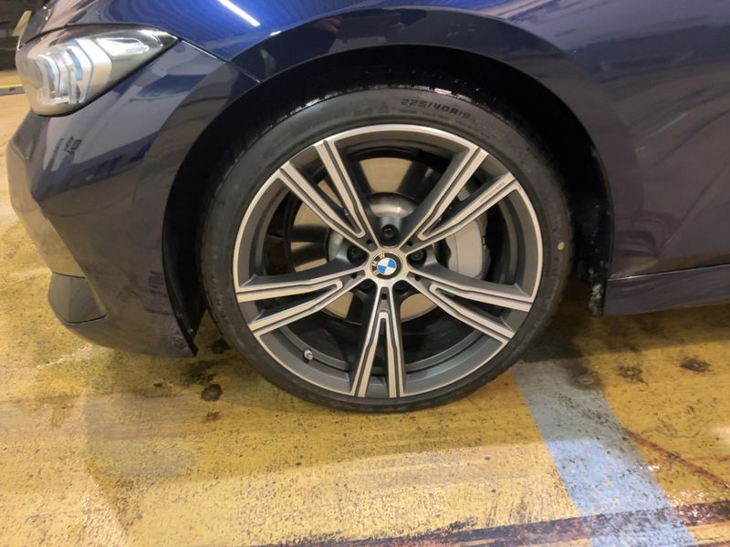 BMW 3er 330d Mild-Hybrid xDrive M Sport 2023 – снимка 3