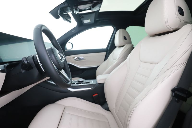 BMW 3er 330d Mild-Hybrid xDrive M Sport 2023 – снимка 16