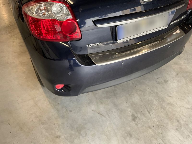 Toyota Auris 1.8 Hybrid Executive 2012 – снимка 42