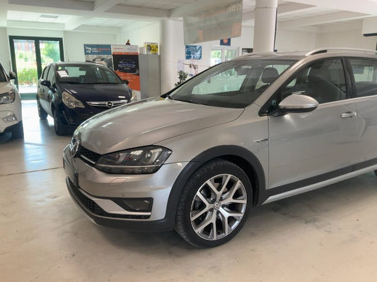Volkswagen Golf VII 2.0 TDI 4Motion BlueMotion Tech 2015 – снимка 2