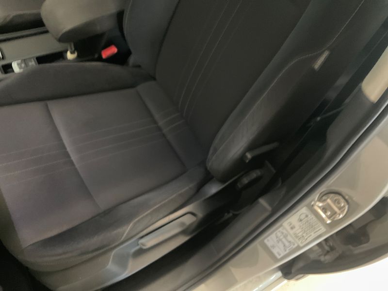Volkswagen Golf VII 2.0 TDI 4Motion BlueMotion Tech 2015 – снимка 23