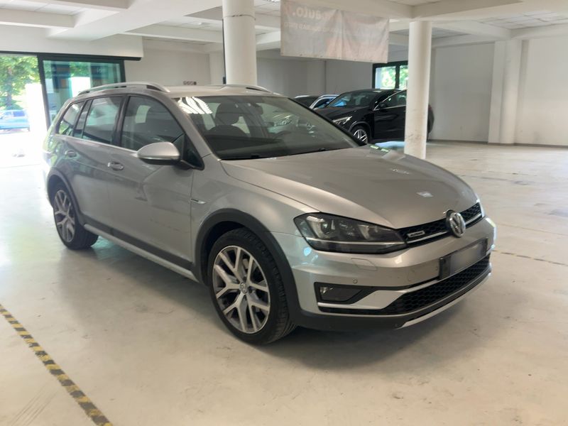Volkswagen Golf VII 2.0 TDI 4Motion BlueMotion Tech 2015 – снимка 12