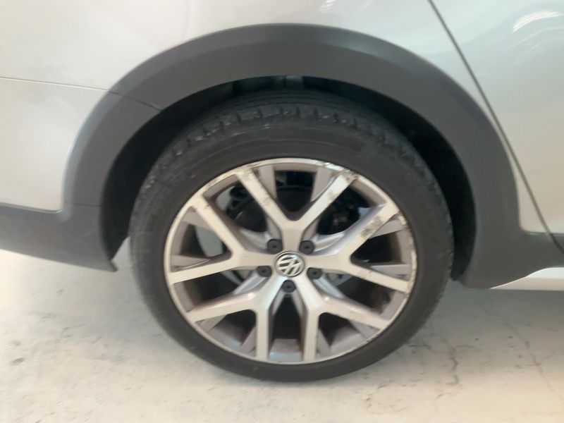 Volkswagen Golf VII 2.0 TDI 4Motion BlueMotion Tech 2015 – снимка 9