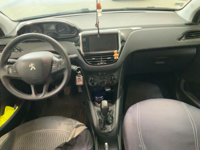 Peugeot 208 1.2 e-VTi Active 2015 – снимка 17