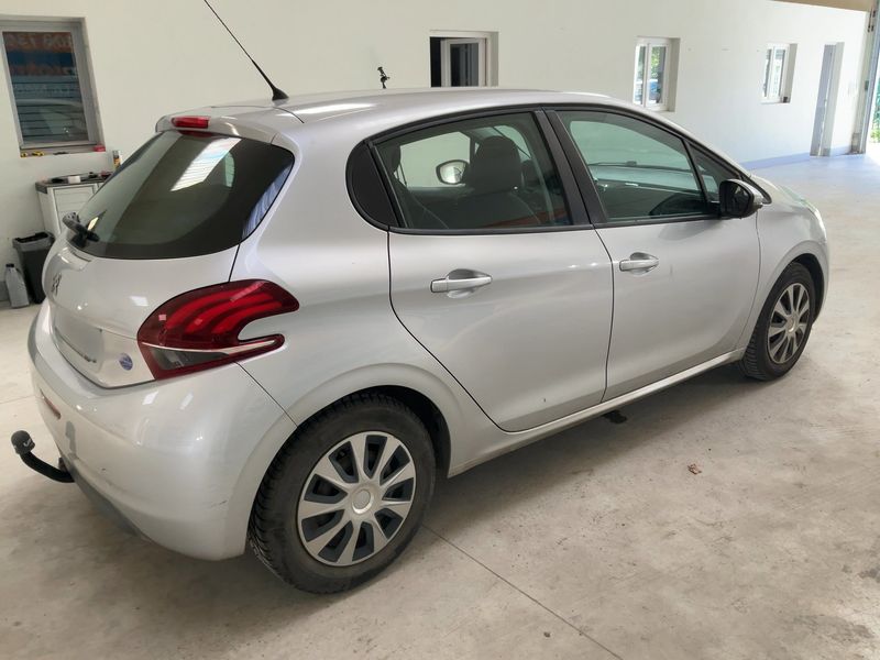 Peugeot 208 1.2 e-VTi Active 2015 – снимка 8