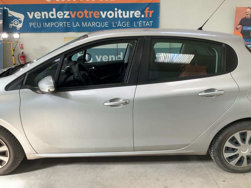 Peugeot 208 1.2 e-VTi Active 2015 – снимка 4
