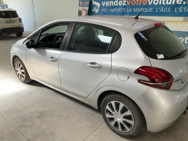Peugeot 208 1.2 e-VTi Active 2015 – снимка 6