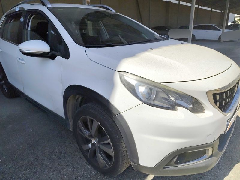 Peugeot 2008 1.2 PureTech Allure 2018 – снимка 6