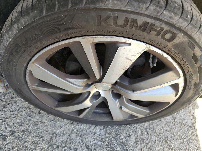 Peugeot 2008 1.2 PureTech Allure 2018 – снимка 15